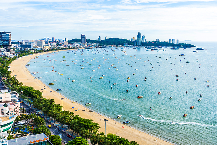 1616577352_Blick-auf-Pattaya-und-den-Strand.jpg